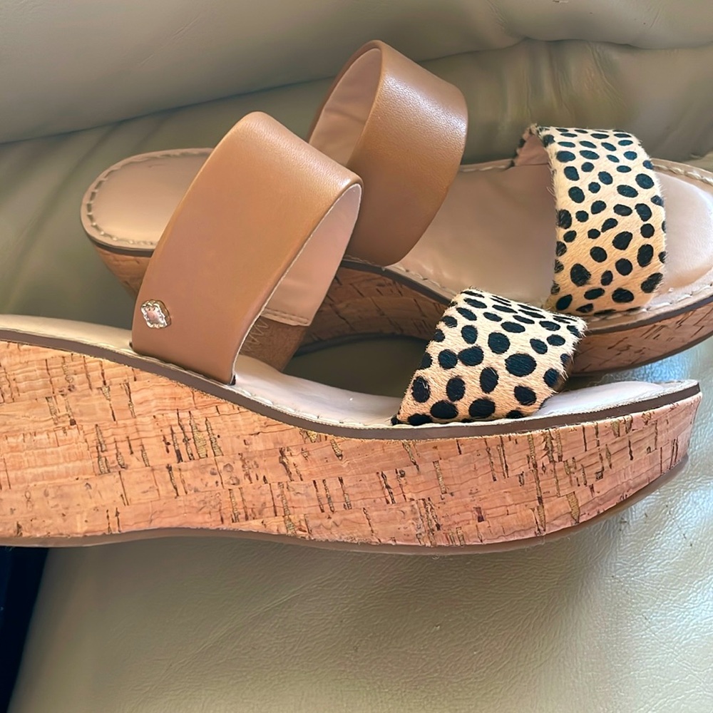crown and ivy wedges